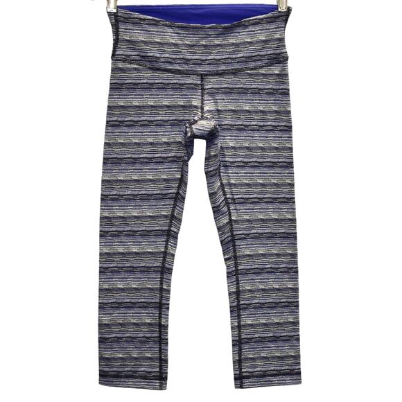 A5 Auth LULULEMON Wunder Under Crop III Blue Striped Capri Pants Size 4 - Picture 3 of 5